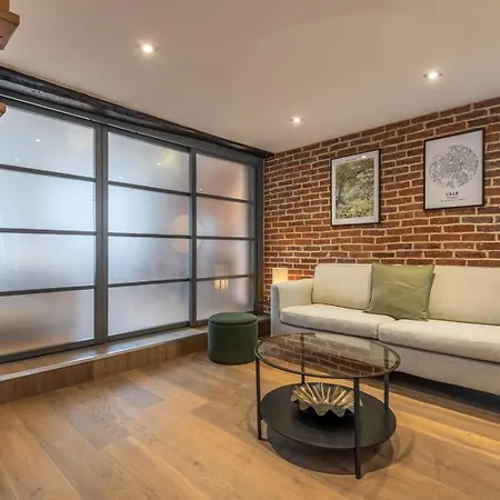 Two Bedroom In The Heart Of Old Appartement