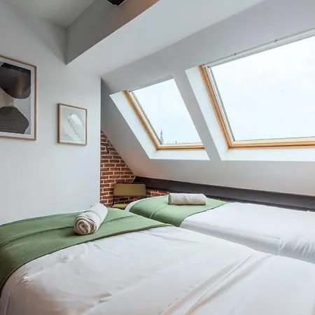 Two Bedroom In The Heart Of Old Lille