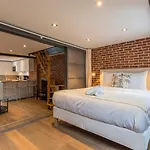 Two Bedroom In The Heart Of Old Διαμέρισμα *