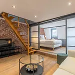 Two Bedroom In The Heart Of Old Διαμέρισμα Λιλ